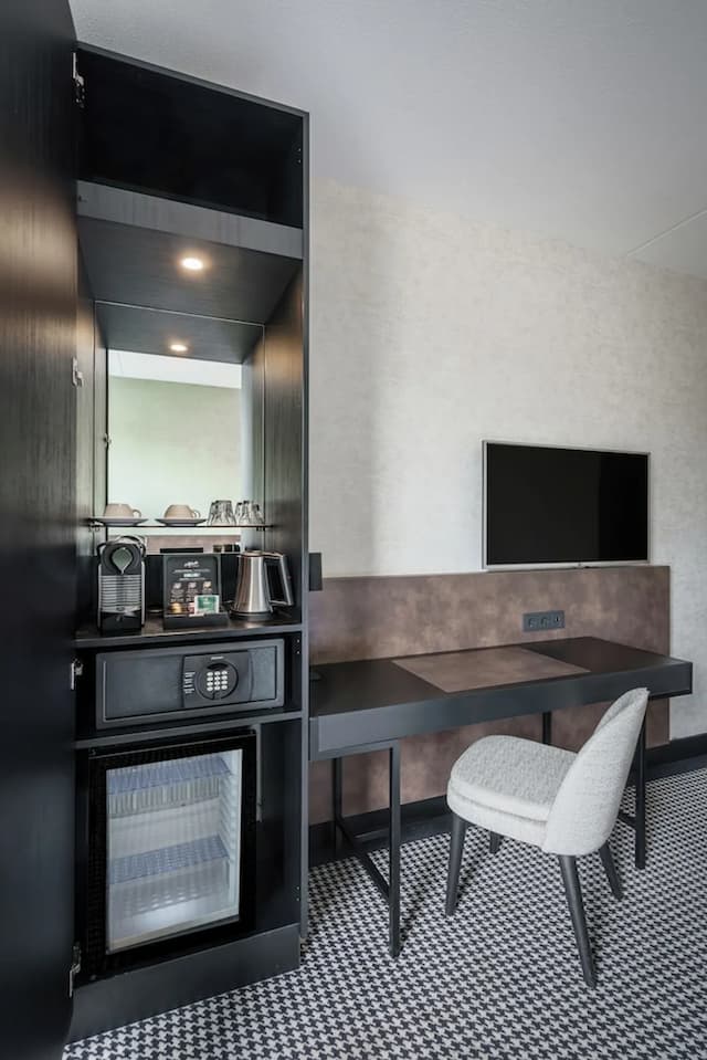 阿姆斯特丹莫內花園酒店-高級三人房, 運河景-5