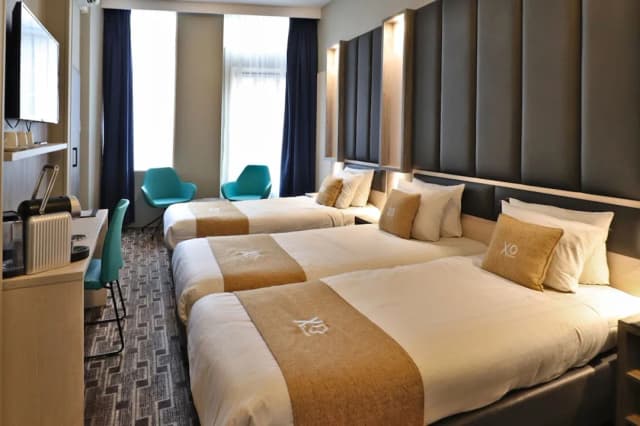 XO Hotels City Centre-Standard Triple Room, 3 Twin Beds-1