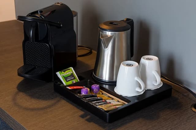 Postillion Hotel Amsterdam-Superior Double Room, City View-4