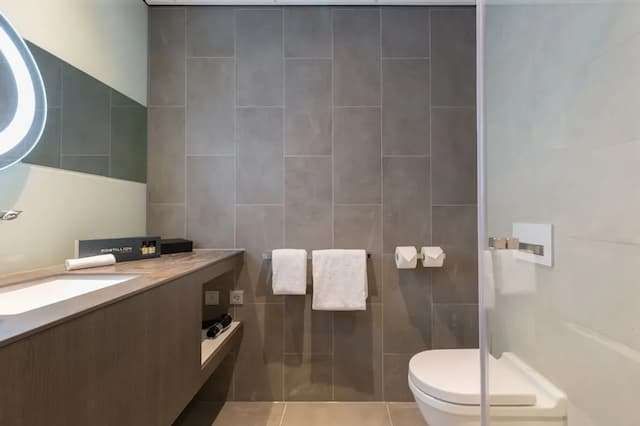 Postillion Hotel Amsterdam-Standard Double Room-4