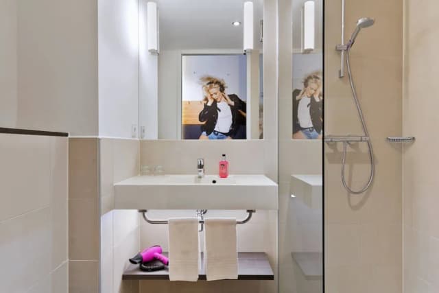 Moxy Amsterdam Houthavens-客房, 2 张单人床-5