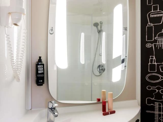 阿姆斯特丹市立歌劇院宜必思飯店-尊榮客房, 1 張標準雙人床, 運河景觀-7