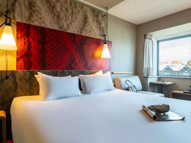 阿姆斯特丹市立歌劇院宜必思飯店-尊榮客房, 1 張標準雙人床, 運河景觀-12