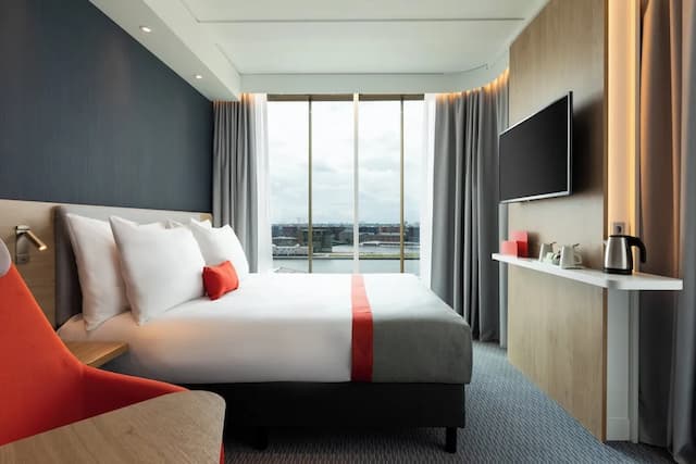 홀리데이 인 익스프레스 암스테르담 - 노스 리버사이드 바이 IHG-스탠다드룸, 퀸사이즈침대 1개, 시내 전망 (Top Floor, Free Breakfast)-11