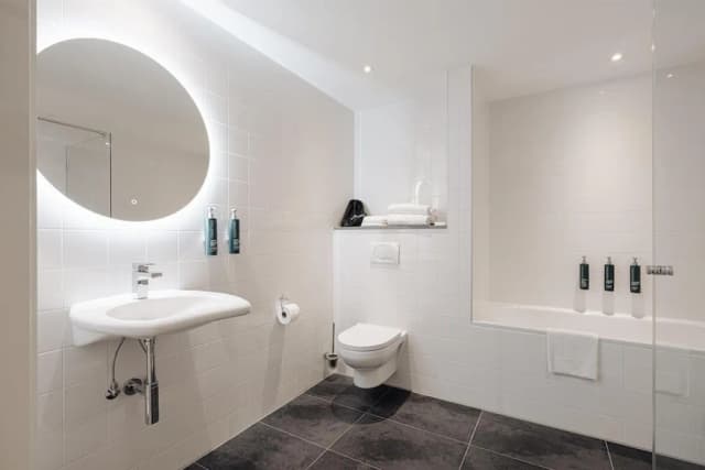 阿姆斯特丹希爾頓逸林中央車站飯店-Family Connecting Room with Bunk Bed-10