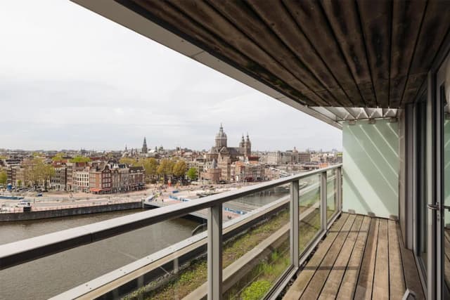 阿姆斯特丹希爾頓逸林中央車站飯店-Deluxe Room with Balcony and City View-10