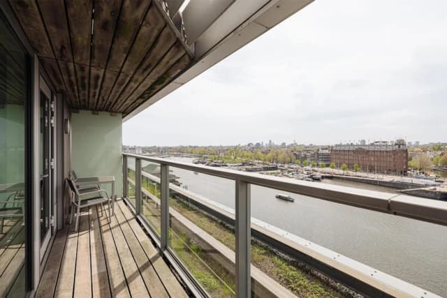 阿姆斯特丹希爾頓逸林中央車站飯店-Deluxe Room with Balcony and City View-9