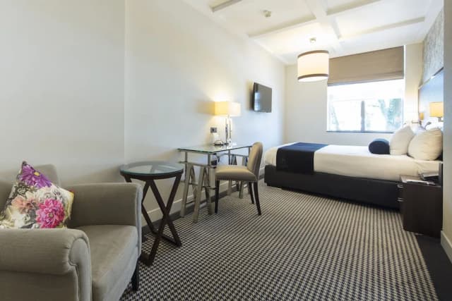 諾丁山精品飯店-Deluxe Double Room with City View-2