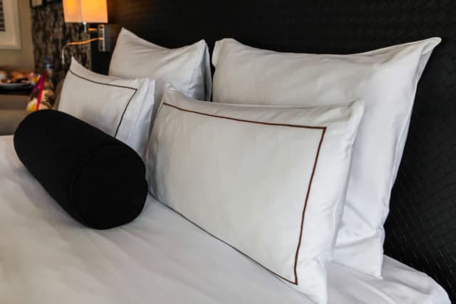 諾丁山精品飯店-Deluxe Single Room with City View-4