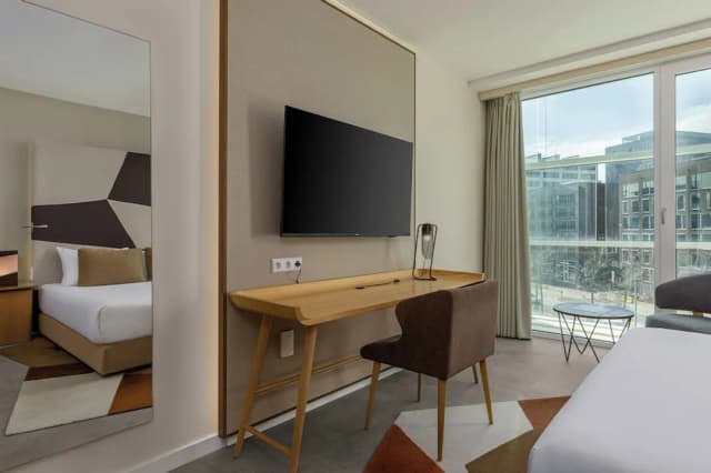 룸 메이트 아이타나, 암스테르담-슈피리어 더블룸, 퀸사이즈침대 1개-9