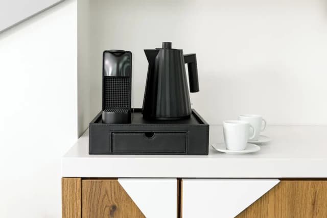 룸 메이트 아이타나, 암스테르담-슈피리어 더블룸, 퀸사이즈침대 1개-10