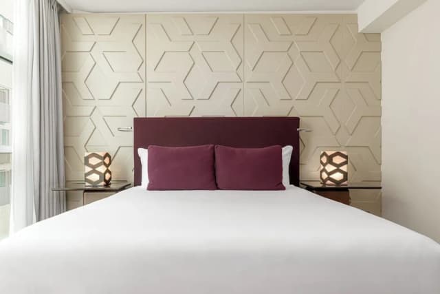 룸 메이트 아이타나, 암스테르담-슈피리어 더블룸, 퀸사이즈침대 1개-4