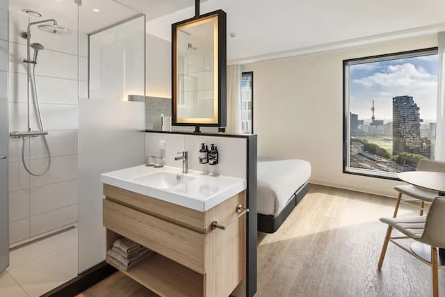 INNSiDE by Meliá Amsterdam-The Innside Premium Room-5