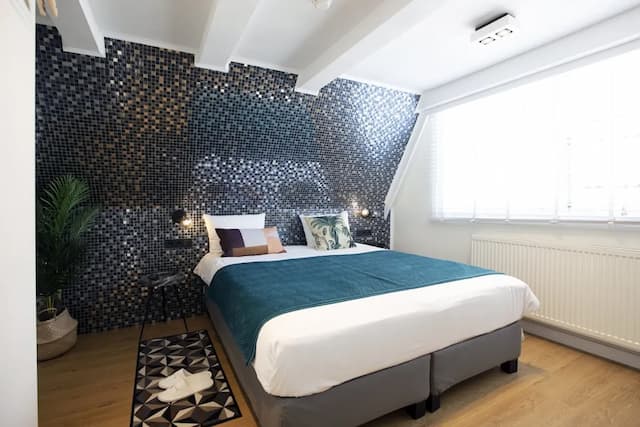 クエンティン ホテル ゴールデン ベア-ダブルルーム クイーンベッド 1 台-15