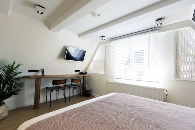 クエンティン ホテル ゴールデン ベア-ダブルルーム クイーンベッド 1 台-21