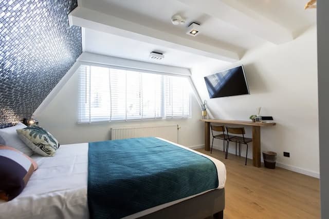 クエンティン ホテル ゴールデン ベア-ダブルルーム クイーンベッド 1 台-9