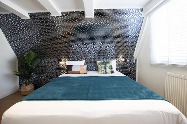 クエンティン ホテル ゴールデン ベア-ダブルルーム クイーンベッド 1 台-7