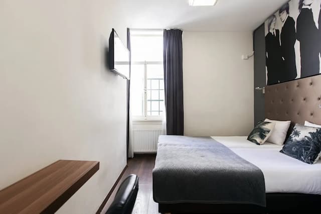 クエンティン ホテル ゴールデン ベア-ツインルーム-5