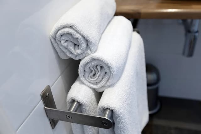 クエンティン ホテル ゴールデン ベア-ツインルーム-11