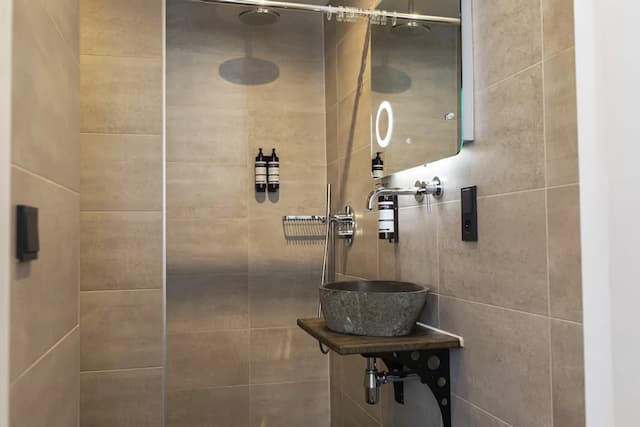 クエンティン ホテル ゴールデン ベア-ラグジュアリー ダブルルーム-19