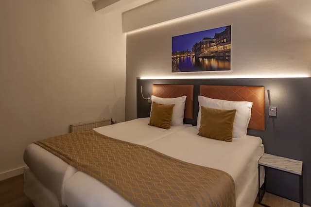 大道酒店-四人房-2