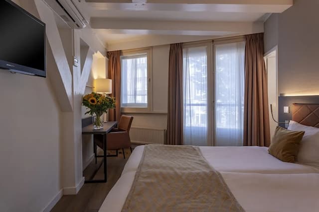 大道酒店-四人房-6