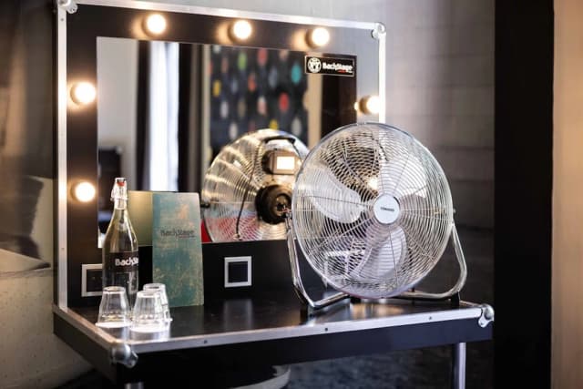 阿姆斯特丹 BackStage 飯店-Basic Double / Twin Room with Shared Bathroom in Basement-3