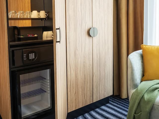 Mercure Amsterdam North Station = 阿姆斯特丹北站美居酒店-高級客房, 1 張標準雙人床及 1 張梳化床-3