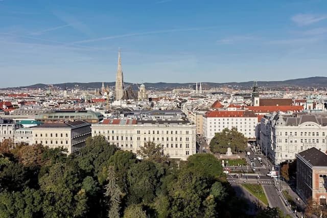 Hilton Vienna Park-Junior Suite, 1 King Bed (Park)-5