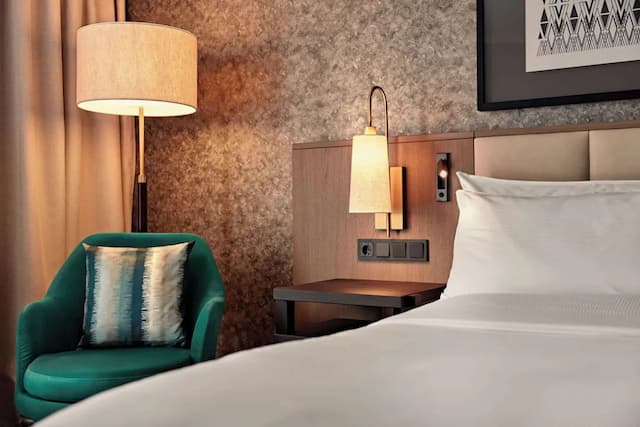 Hilton Vienna Park-Premium Room, 2 Twin Beds-4