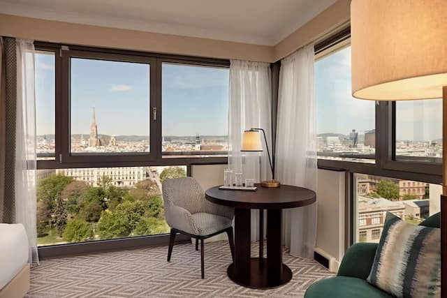 Hilton Vienna Park-Panoramic Room, 2 Twin Beds, Corner-4