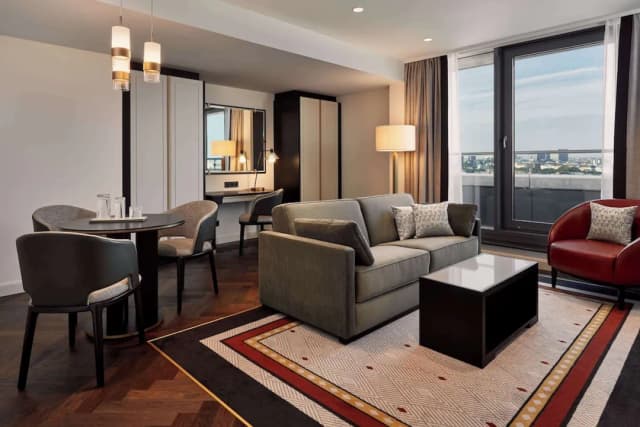 Hilton Vienna Park-Suite, 1 King Bed (Grand View Penthouse)-1