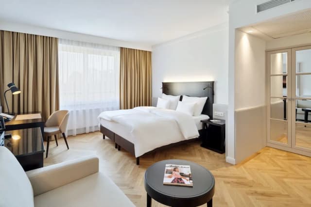 Austria Trend Parkhotel Schönbrunn-Superior Room-3