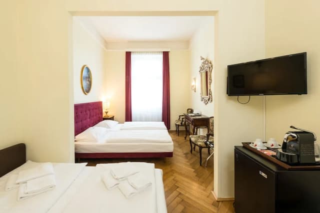 호텔 레지나-스탠다드 쿼드룸-3