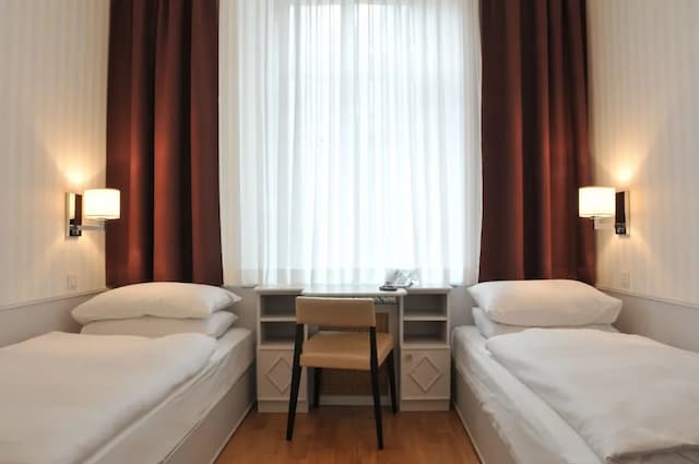 호텔 케르트너호프-이코노미 트윈룸, 싱글침대 2개-1