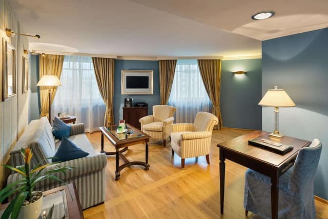 Austria Trend Hotel Ananas-George Gershwin Suite-4