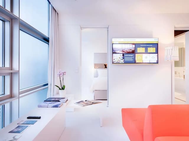 SO/ Vienna-SO/ Studio, Ferris Wheel View (Suite)-10