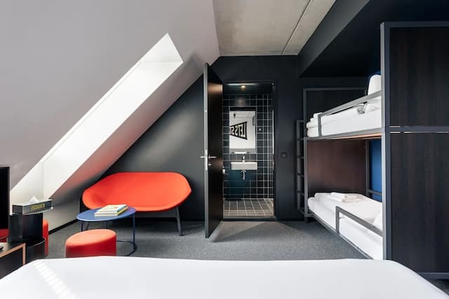 維也納社交中心飯店-家庭四人房-4