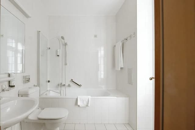 市中心飯店-標準雙人房-7