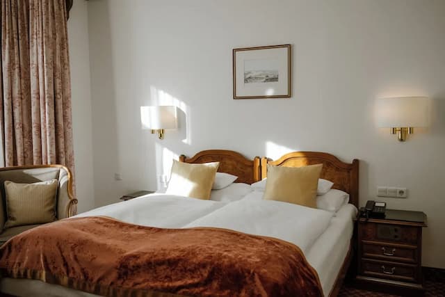 市中心飯店-標準雙人房-2