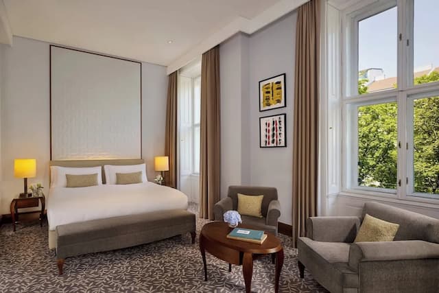 維也納麗思卡爾頓飯店-尊榮客房, 1 張特大雙人床-1