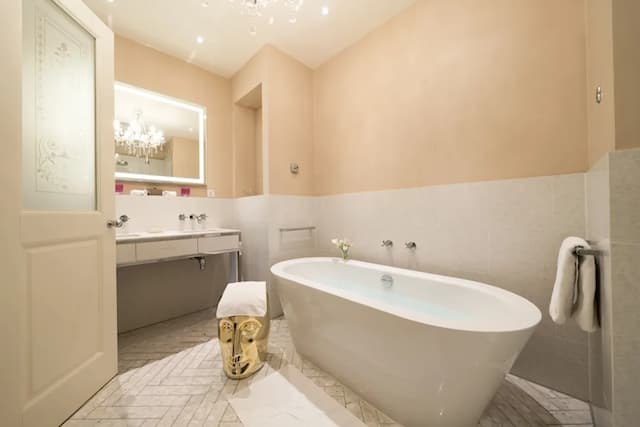 維也納無憂宮酒店-普通套房-6