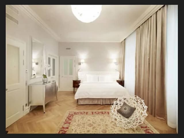 維也納無憂宮酒店-套房, 1 張特大雙人床-4