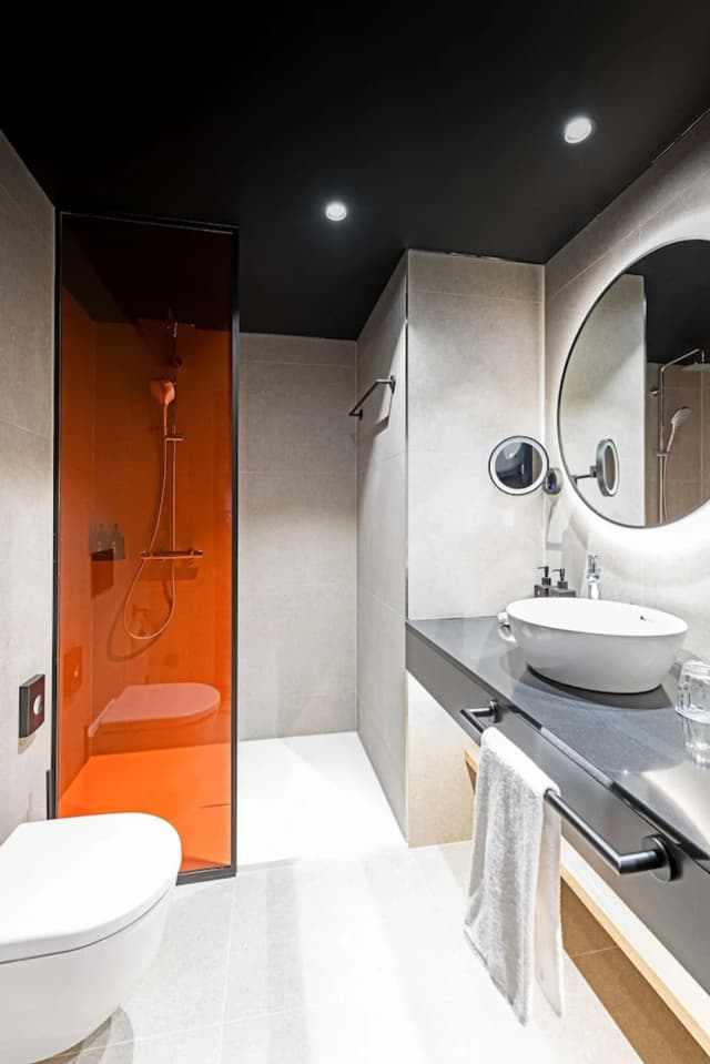 래디슨  레드 호텔, 비엔나-룸 (Individual)-4