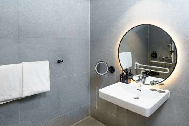 래디슨  레드 호텔, 비엔나-슈피리어룸-6