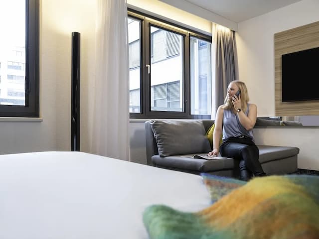 維也納市區諾富特套房飯店-標準套房, 1 張特大雙人床和 1 張沙發床 (Junior)-6