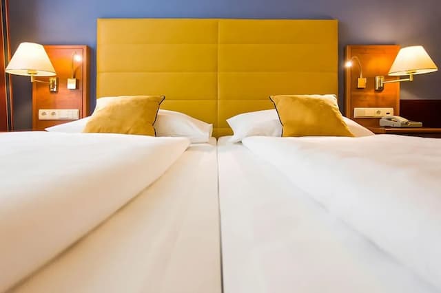 Austria Classic Hotel Wien-Classic Double Room, Courtyard View-4