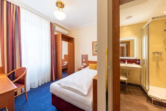 Austria Classic Hotel Wien-Standard Single Room, City View-6