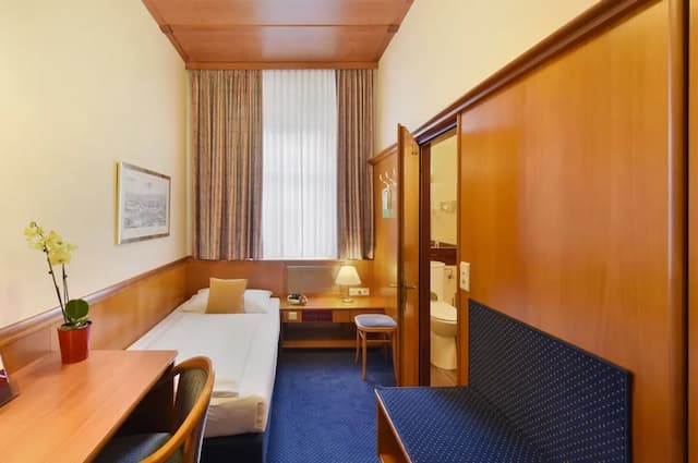 Austria Classic Hotel Wien-Standard Single Room, City View-1