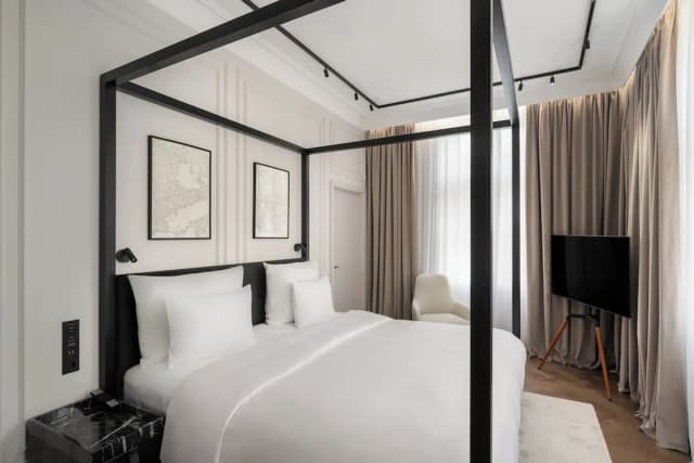 The Amauris Vienna - Relais & Châteaux-Executive Suite-1